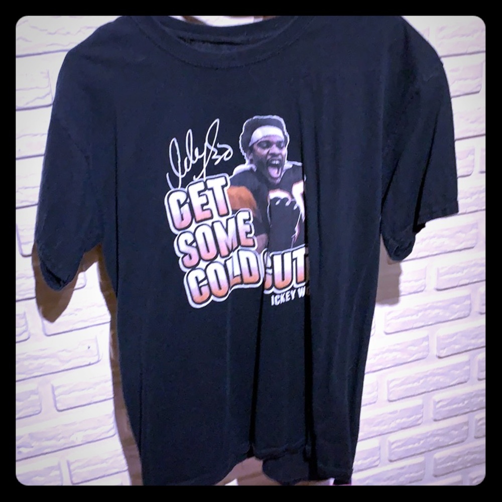 Tee